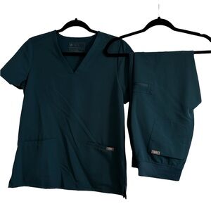 Lot of 4 Sets of Figs Scrubs Size Small